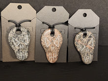 Load image into Gallery viewer, Yooperlites Carved Skull Necklace