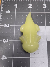 Load image into Gallery viewer, Glow in the dark Lizard carving