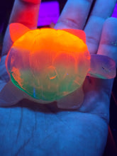 Load image into Gallery viewer, Small Rainbow Onyx Turtle