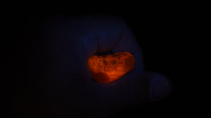 Dyed fluorescent Agates