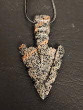 Load image into Gallery viewer, #18 Arrowhead Yooperlites Necklace