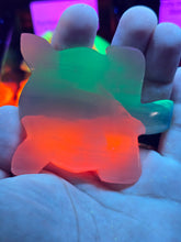 Load image into Gallery viewer, Small Rainbow Onyx Turtle