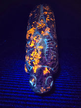 Load image into Gallery viewer, X-Large Yooperlites Dragon Carving zuni