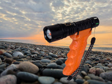 Load image into Gallery viewer, Yooperlites Z1 Zoomable 365nm UV Flashlight Kit