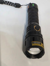 Load image into Gallery viewer, Yooperlites Z1 Zoomable 365nm UV Flashlight Kit