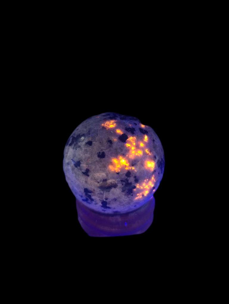 Yooperlite Sphere by Erik Rintamaki 1.53 inch 2.9 ounce