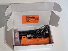 Load image into Gallery viewer, Yooperlites Z1 Zoomable 365nm UV Flashlight Kit